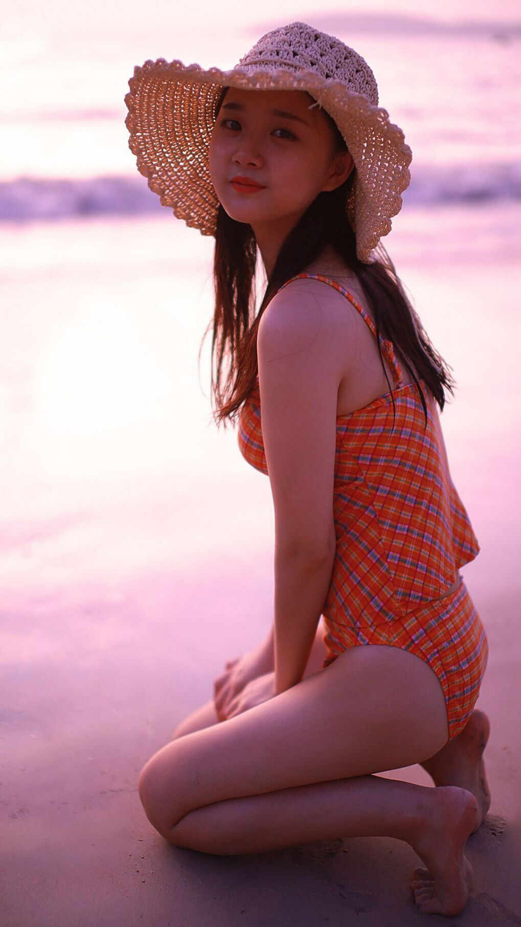 欧冠之夜神级表演！萨拉赫满功率摧毁波兰防线，马竞客场3-1完胜展现战术压制