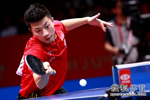 德国队力克英格兰队,马龙点燃赛场 德国队力克英格兰队,马龙点燃赛场